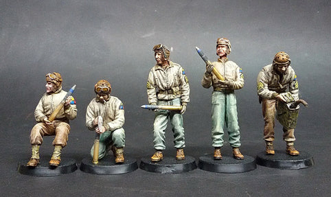 MiniArt 1/35 U.S. Ammo-Loading Tank Crew | 4820183310262