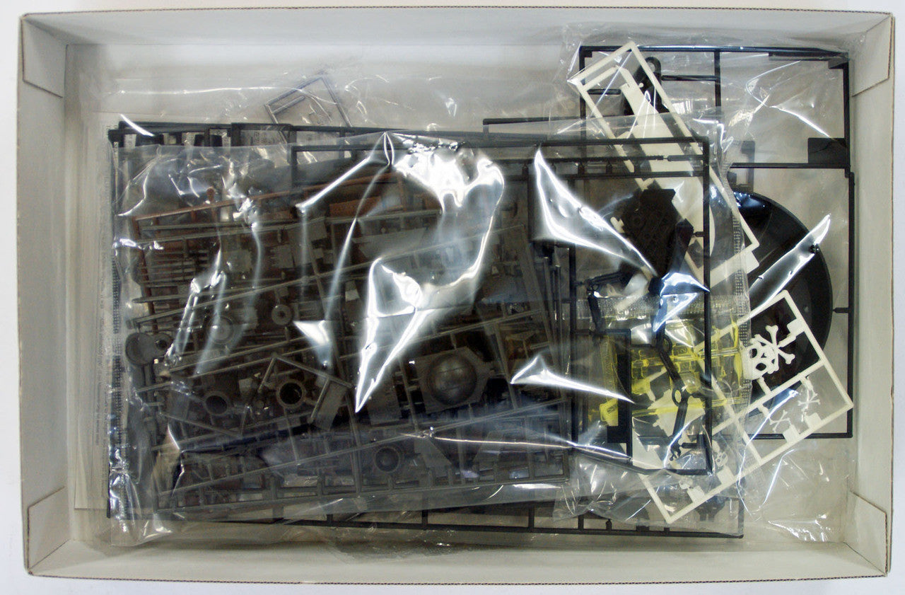 Hasegawa 1/1500 Space Pirate Battleship Arcadia Third Ship (Variant)