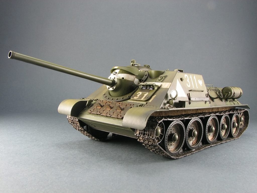 MiniArt SU-85 Mod. 1944 (Early Production) w/ Interior Kit (1/35) | 4820183310477