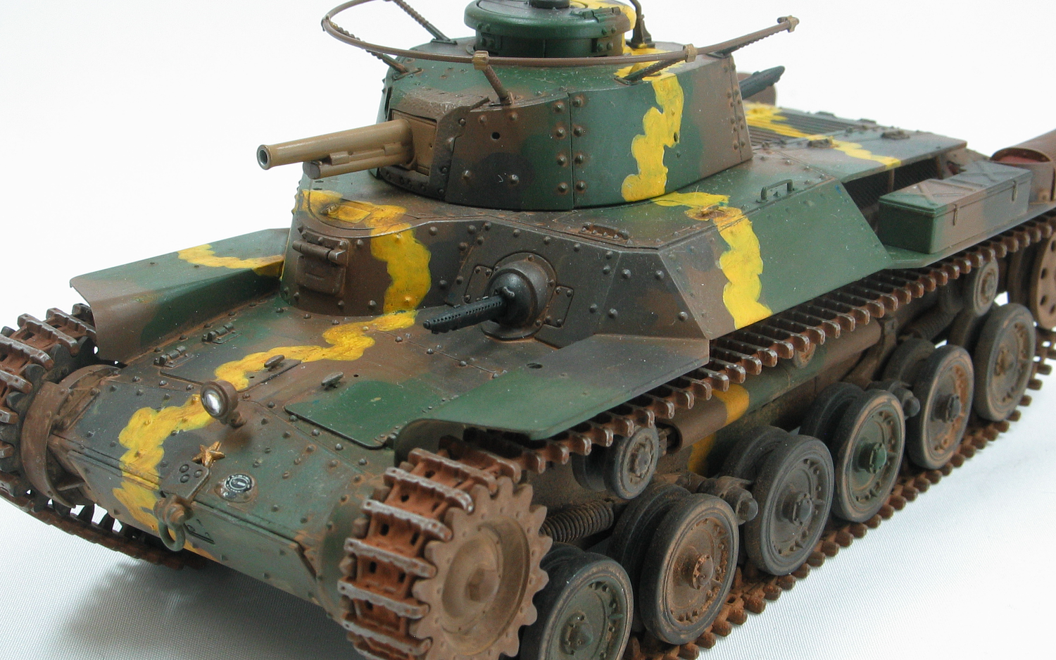 FineMolds 1/35 IJA Main Battle Tank Type 97 Chi-Ha with Additional Armor | 4536318350279