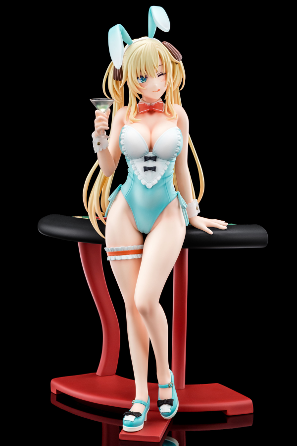 Regina Mercedes wearing 秘色(HISHOKU) bunny costume with Nip Slip Gimmick System