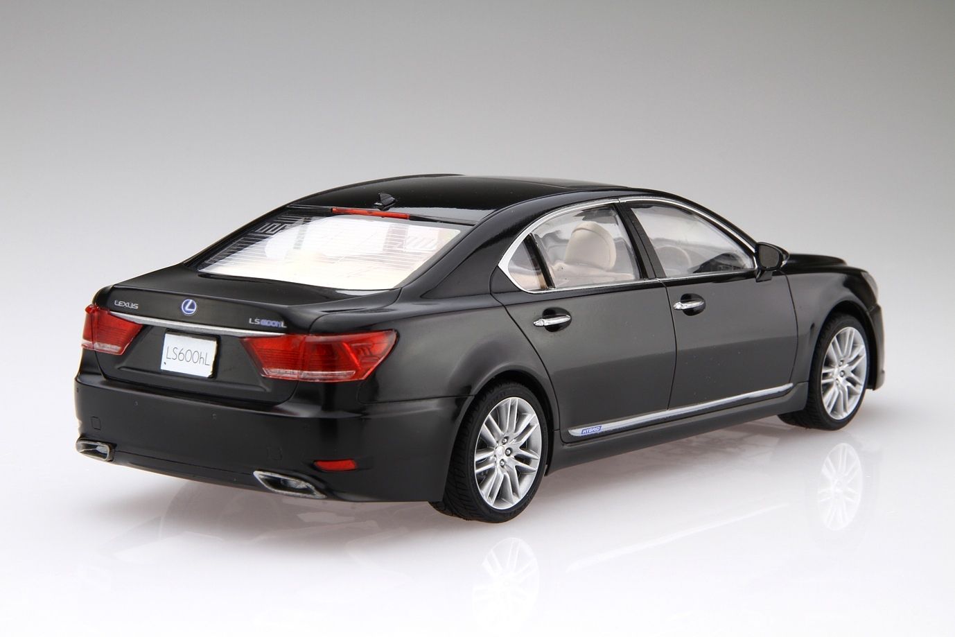Fujimi LS600HL 2013