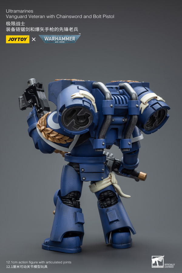 Joy Toy Ultramarines Vanguard Veteran with Chainsword and Bolt Pistol | 6973130378025