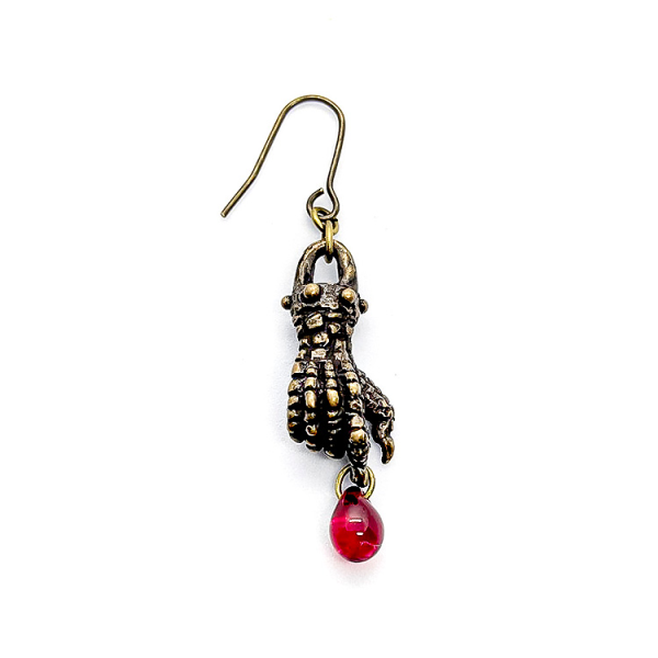 16 directions Dragon's Dogma 2 Dragon Hand (Piercing) For One Ear | 4571675895032