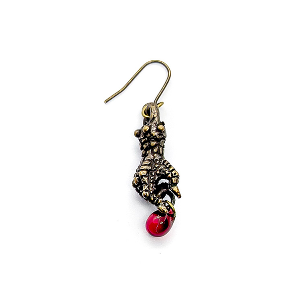 16 directions Dragon's Dogma 2 Dragon Hand (Piercing) For One Ear | 4571675895032