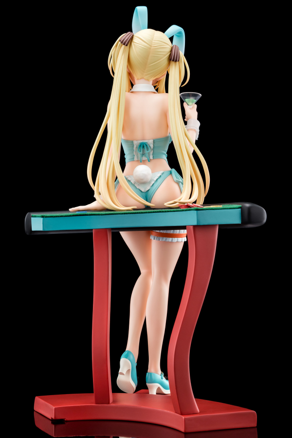Regina Mercedes wearing 秘色(HISHOKU) bunny costume with Nip Slip Gimmick System