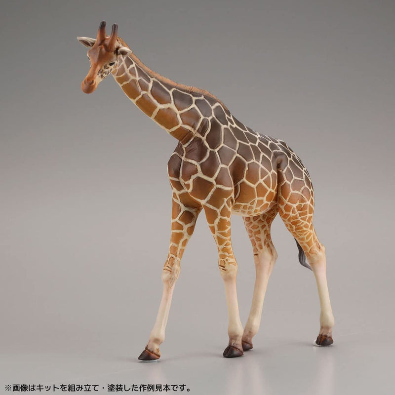 Kaiyodo [KAIYODO] [UNPAINTED] ARTPLA tourists and giraffe set