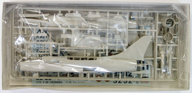 Hasegawa [C9] 1:72 F-8E CRUSADER