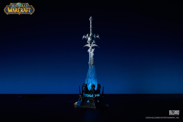 HEX Collectibles World of Warcraft® 20th Anniversary Frostmourne Collector's Edition Replica | 6974281170315