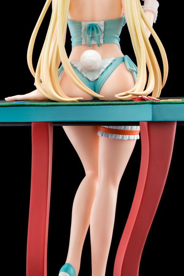 Regina Mercedes wearing 秘色(HISHOKU) bunny costume with Nip Slip Gimmick System