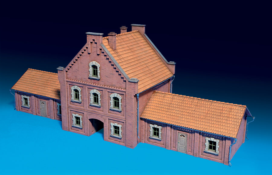 Miniart [72015] 1/72 Railway Station | 4820041102527