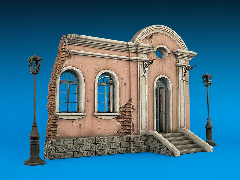 MiniArt Ukrainian City Building (1/35) | 4820041100158