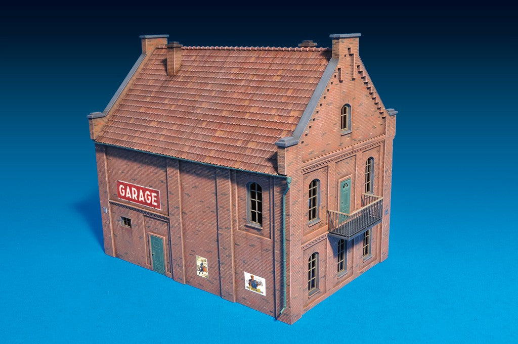 Miniart [72031] 1/72 Building with Garage | 4820041103036