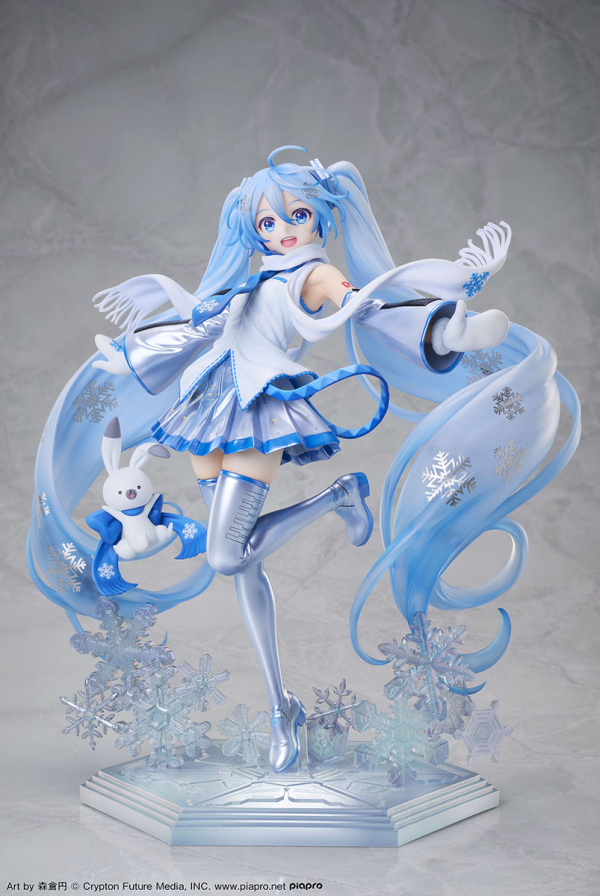 Design COCO Snow Miku Sky Town 10th Anniversary Ver. 1/7 Complete Figure(4595643112433)(4595643112433)