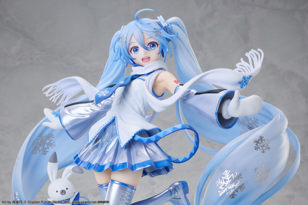 Design COCO Snow Miku Sky Town 10th Anniversary Ver. 1/7 Complete Figure(4595643112433)(4595643112433)