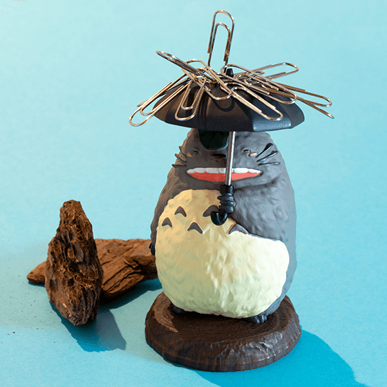 Totoro Holding Umbrella Paper Clip Holder "My Neighbor Totoro"  | 4990593449873