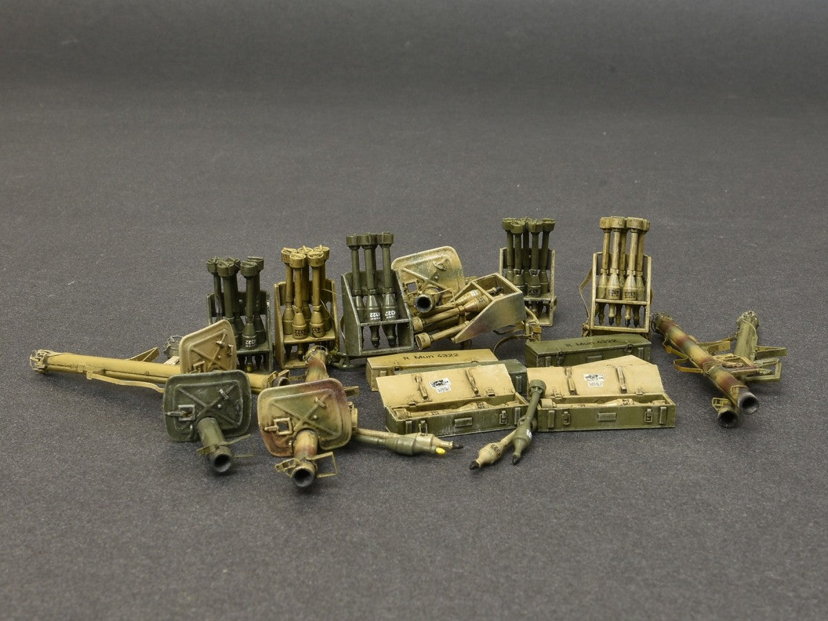 Miniart [35263] 1/35 Panzerschreck RPzB.54 & Ofenrohr RPzB.43 Set | 4820183311399