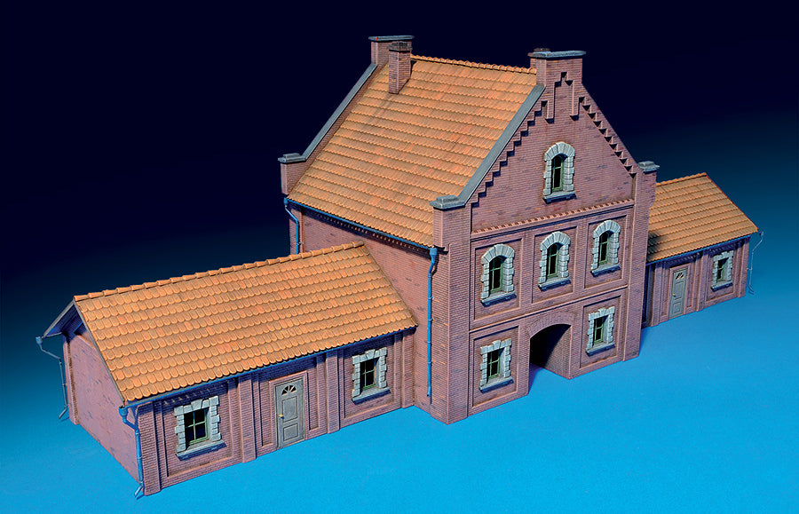 Miniart [72015] 1/72 Railway Station | 4820041102527