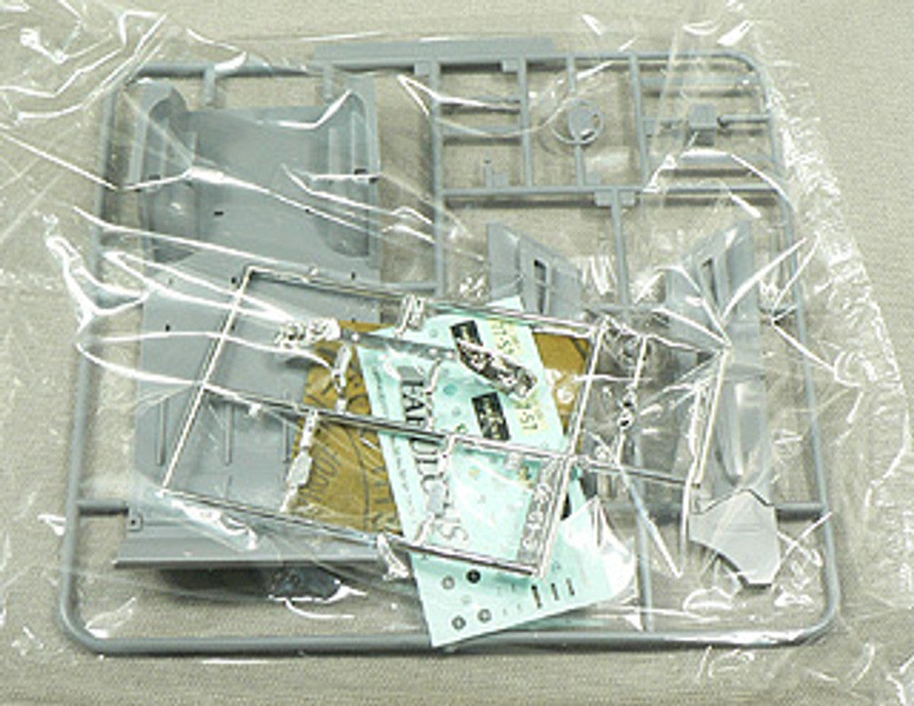 Aoshima VIP AMERICAN: 1/24 FABULOUS  ODYSSEY  (RA6/'01 MODEL) | 4905083049891