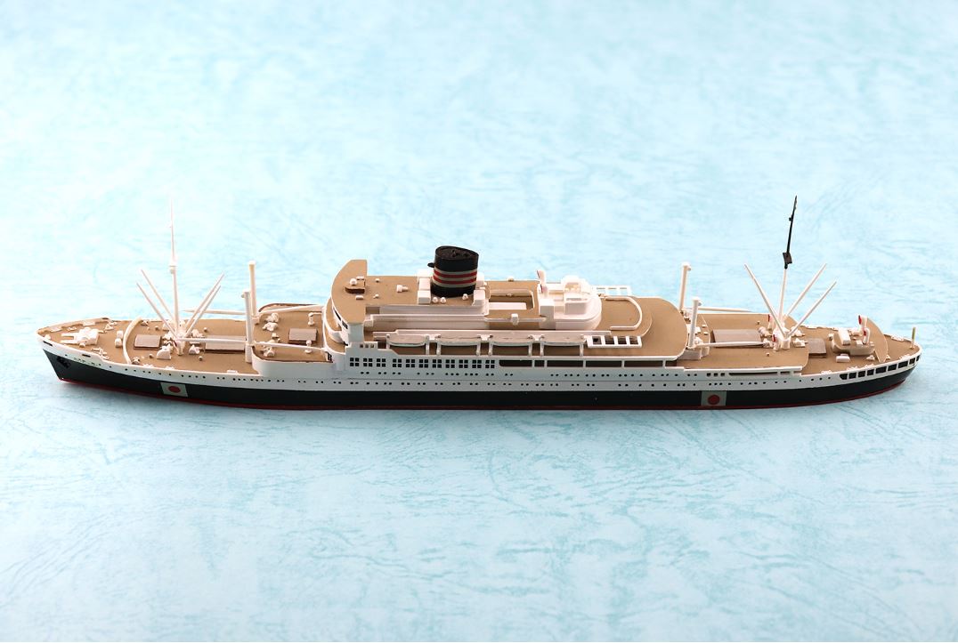 Aoshima 1/700 Japanese Passenger Liner NITTA-MARU | 4905083045701