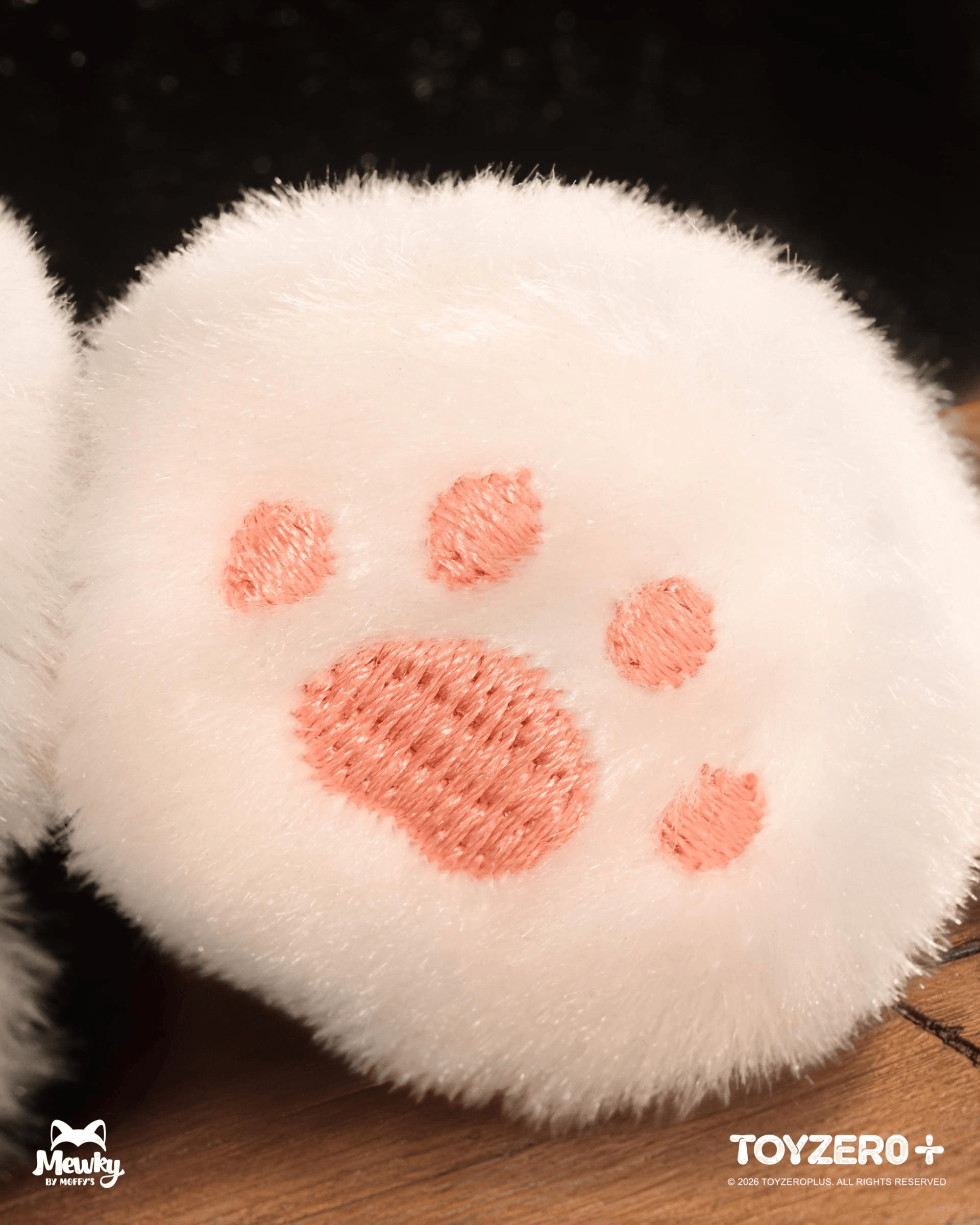 Mewky Vinyl Face Plush Toy | 6978531762329