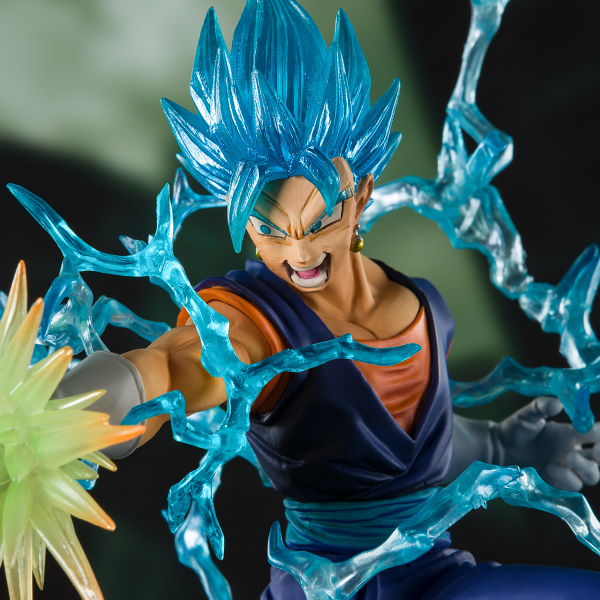 BANDAI Spirits SSGSS Vegito Event Exclusive Color Edition Dragon Ball, Bandai Tamashii Nations Figuarts Zero | 4573102603111