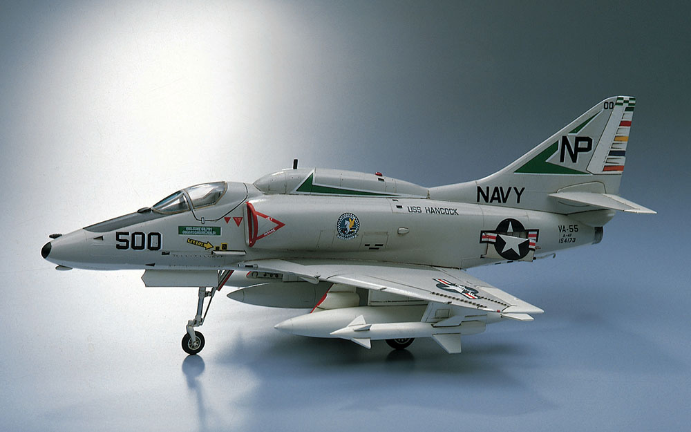 [B9] 1:72 A-4E/F SKYHAWK | 4967834012394
