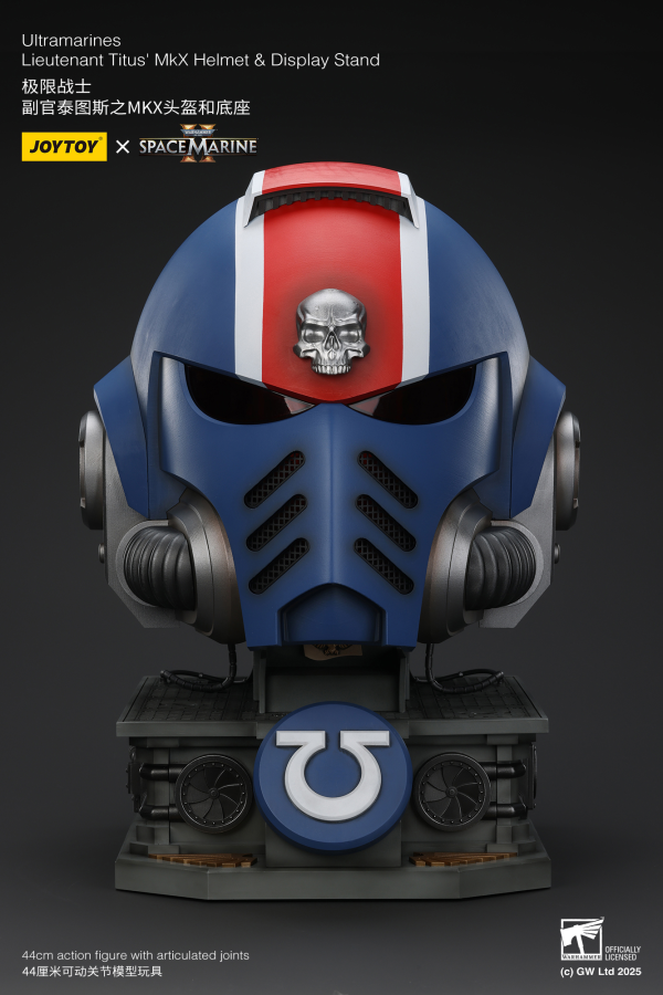 JOYTOY Ultramarines Lieutenant Titus' MKX Helmet & Display Stand | 6927054401697