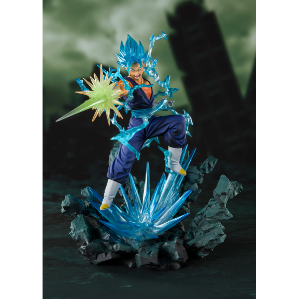 BANDAI Spirits SSGSS Vegito Event Exclusive Color Edition Dragon Ball, Bandai Tamashii Nations Figuarts Zero | 4573102603111