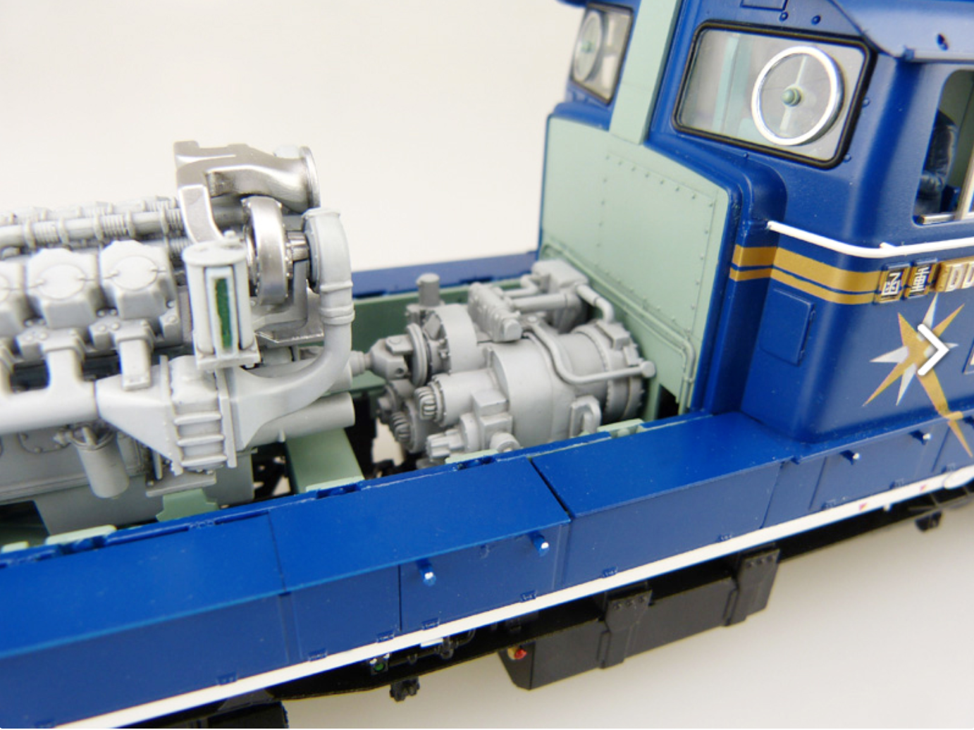 Aoshima 1/45 Diesel locomotive DD51 Limited Express Hokutosei | 4905083010006