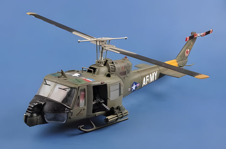 Hobby Boss 1/18 UH-1 Huey B/C