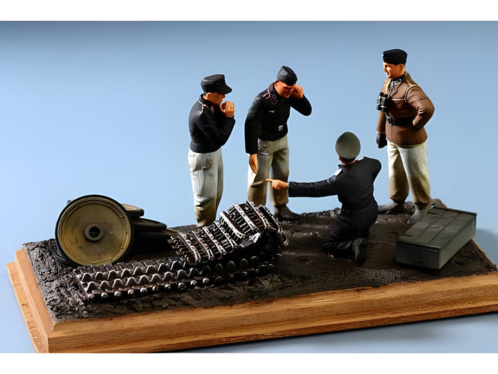 MASTER BOX 1/35 German tank crew (1943-1945) Kit No1