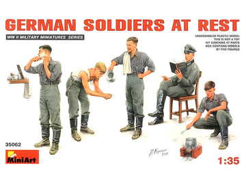 MiniArt German Soldiers at Rest (1/35)