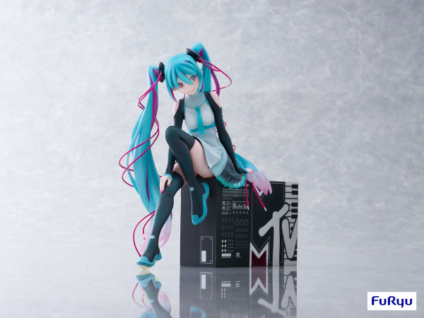 FURYU Corporation Hatsune Miku × MTV 1/7 Scale Figure