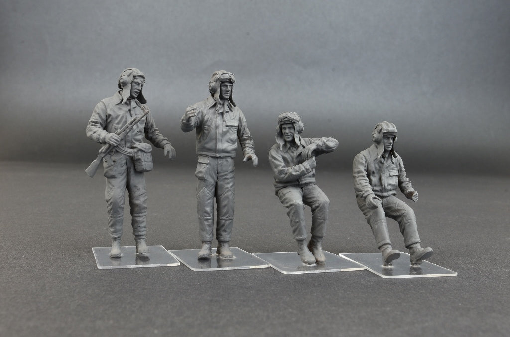 MiniArt 1/35 Soviet Tank Crew 1960-70s | 4820183311726