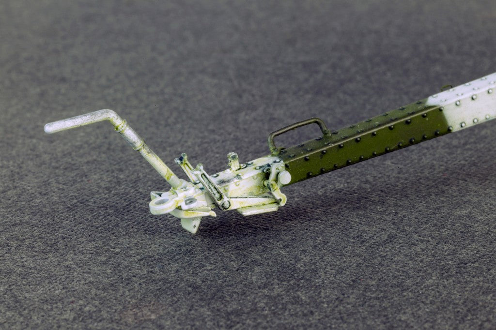 MiniArt 1/35 USV-BR 76-mm Gun Mod.1941 w/Limber & Crew | 4820041102886