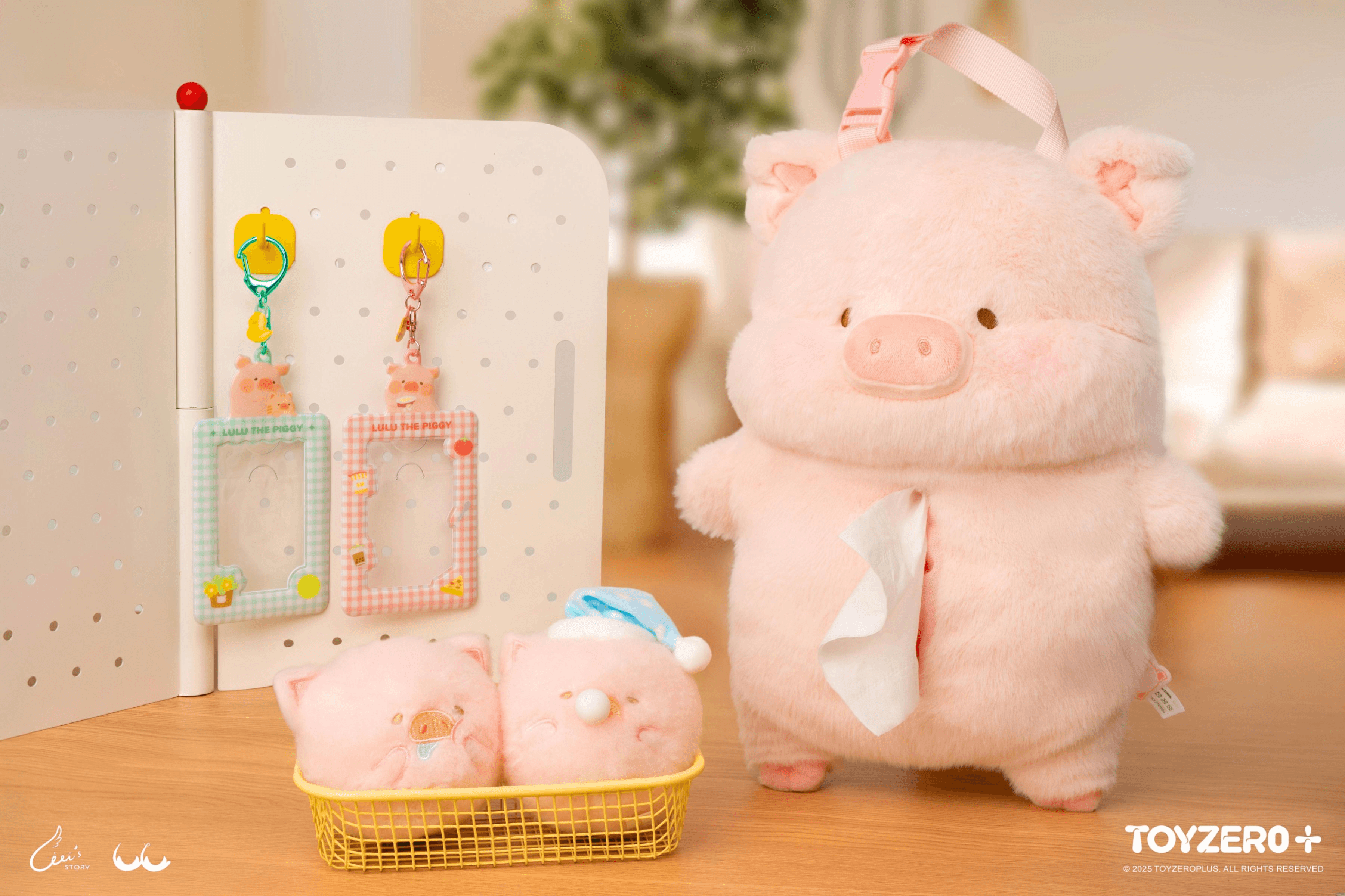 LuLu the Piggy Generic - Plush Keychain (Blowing Bubble ver.) | 726436108553