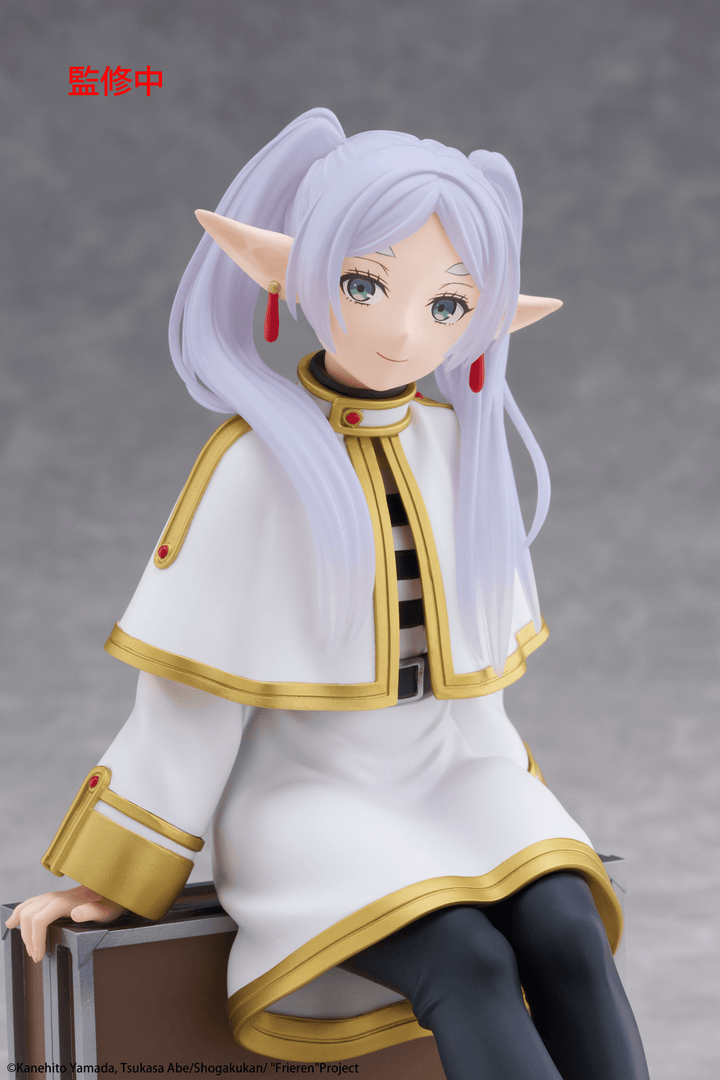 Frieren: Beyond Journey's End Desktop Cute Figure - Frieren (Trunk Case Ver.) | 0840342404032