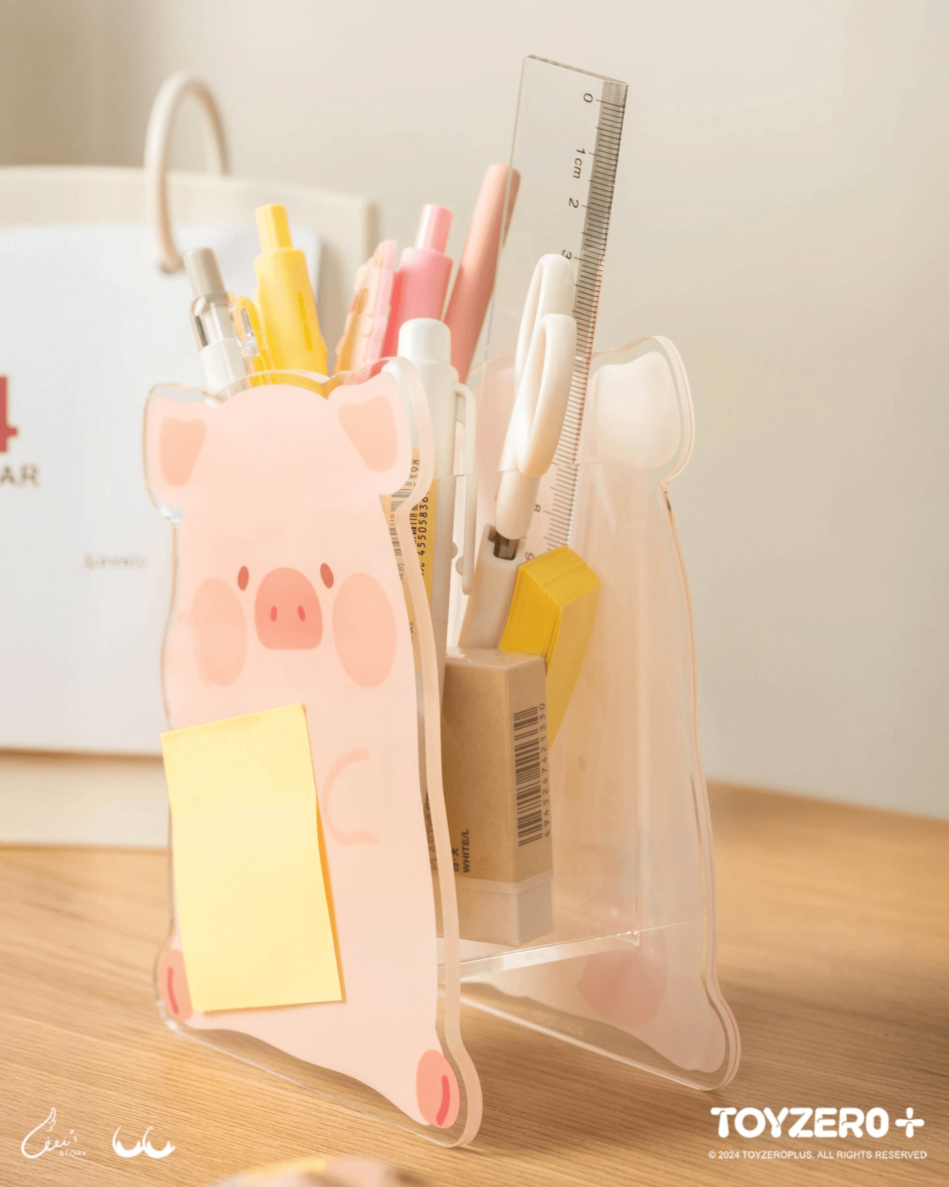 LuLu the Piggy Generic - Acrylic Pen Stand | 781005994937