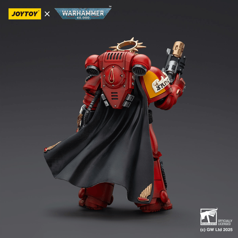 JOYTOY Blood Angels Captain with Inferno Pistol & Power Fist