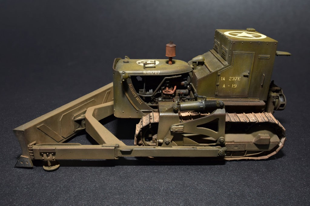 MiniArt 1/35 U.S. Armoured Buldozer | 4820183310217