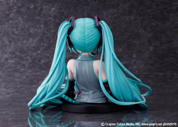 FURYU Corporation Hatsune Miku 16th Anniversary Bust Figure