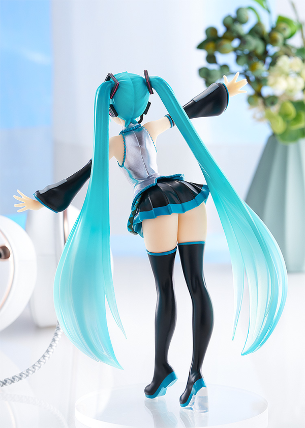Good Smile Company POP UP PARADE Hatsune Miku: Translucent Color Ver.(4580590193925)(4580590193925)