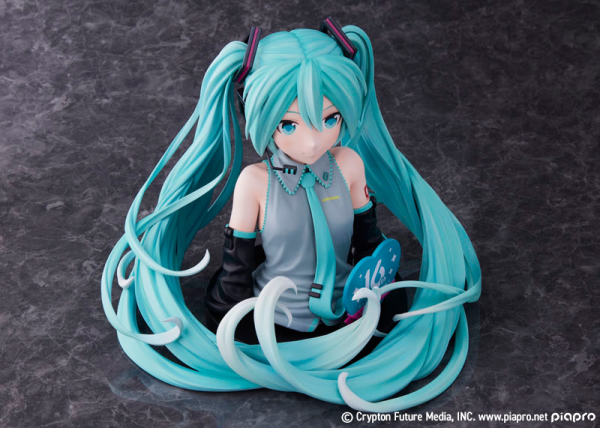 FURYU Corporation Hatsune Miku 16th Anniversary Bust Figure