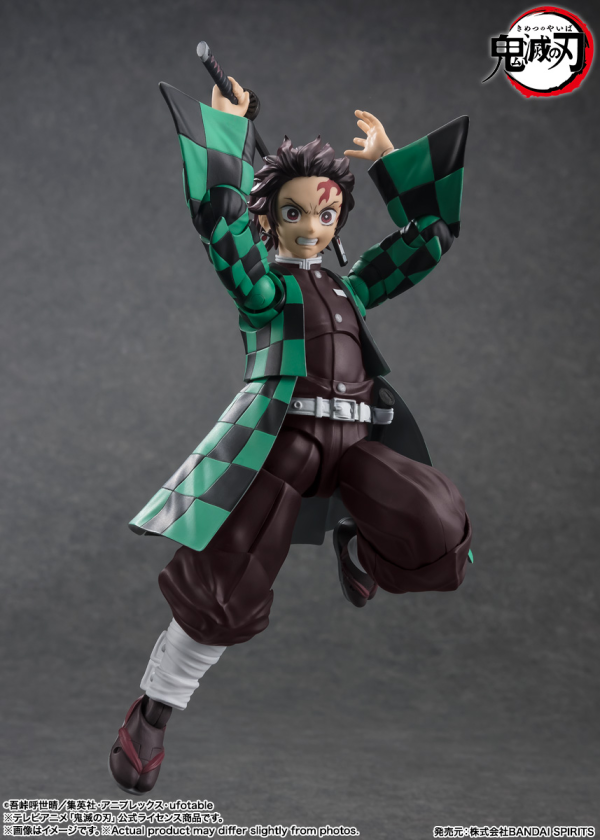 TAMASHII NATIONS Tanjiro Kamado "Demon Slayer: Kimetsu no Yaiba", TAMASHII NATIONS S.H.Figuarts(4573102664754)(4573102664754)