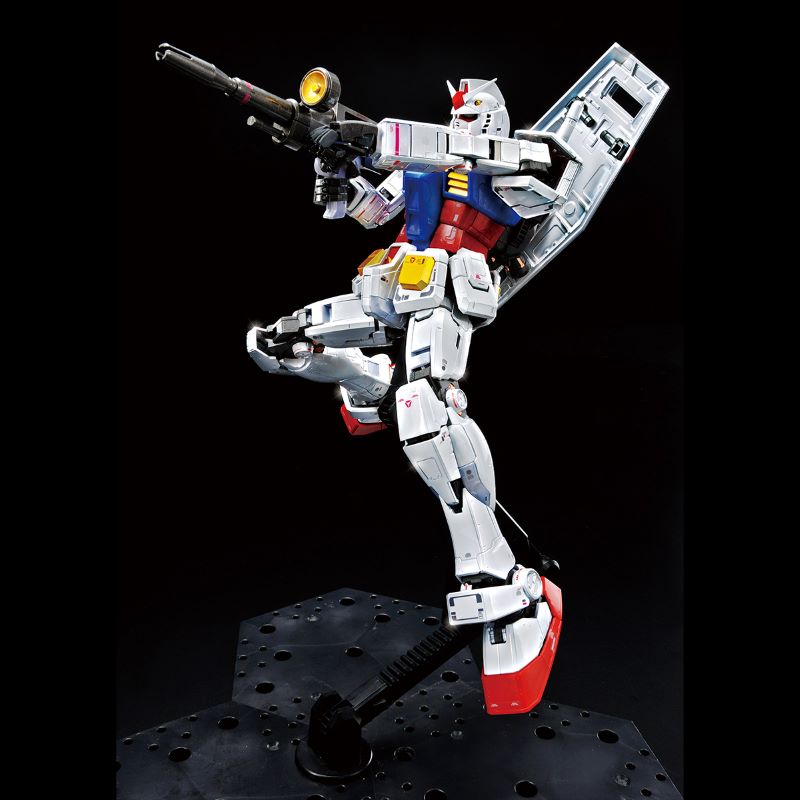 P-Bandai MG 1/100 The Gundam Base Limited RX-78-2 Gundam Ver.3.0 [Titanium Finish]
