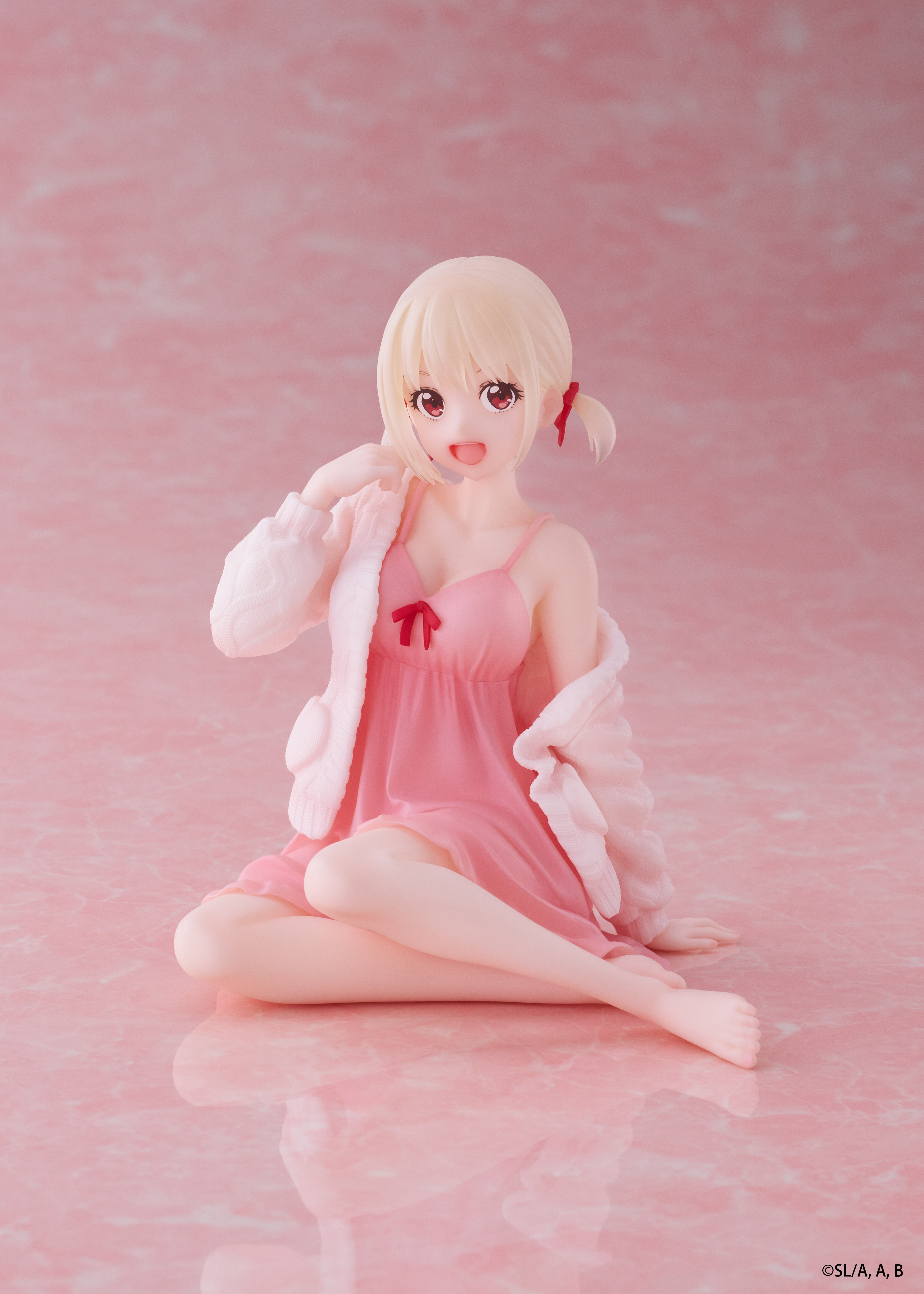 Lycoris Recoil Desktop Cute Figure - Chisato Nishikigi (Roomwear Ver.) | 0840342403981