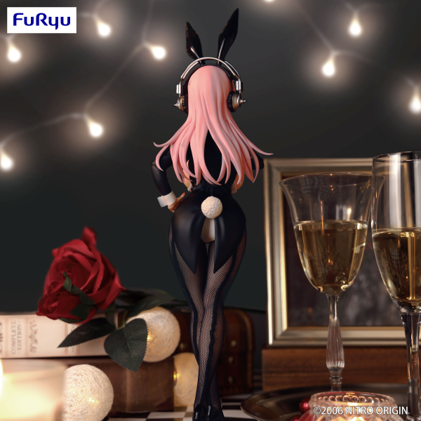 SUPER SONICO　BiCute Bunnies Figure -Tailcoat ver.-