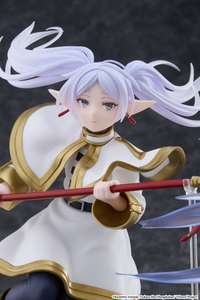 Frieren: Beyond Journey's End AMP+ Figure - Frieren | 0840342402922