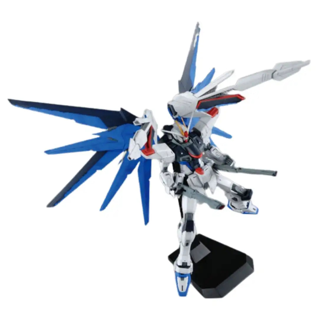 BANDAI HOBBY MG 1/100 Freedom Gundam Ver.2.0(4573102616111